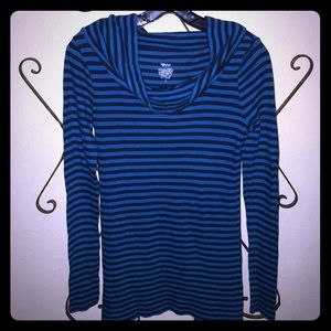 MOSSIMO LONG SLEEVE🖤